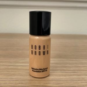 Bobbi Brown Foundation